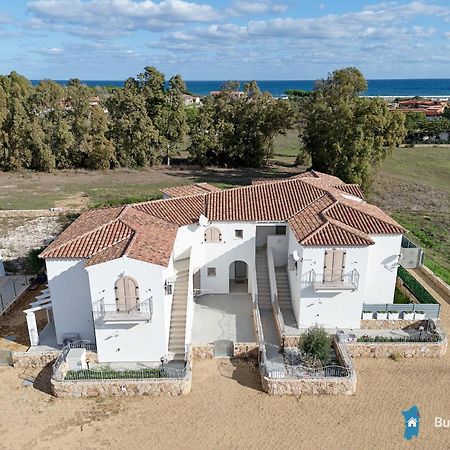 Villetta Con Piscina Budoni Affitti Spiaggia 700 Mt Экстерьер фото