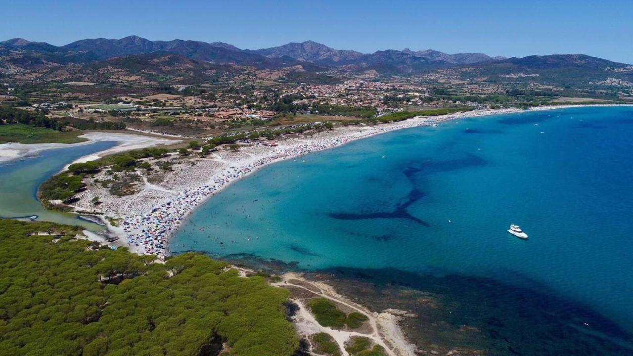 Villetta Con Piscina Budoni Affitti Spiaggia 700 Mt Экстерьер фото